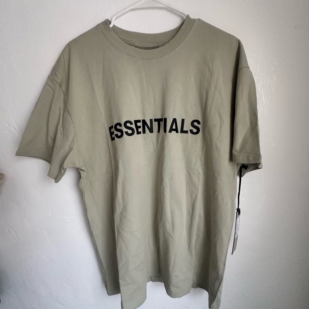 Essentials Fear of God Men's Sage? Green T-Shirt Medium NWT
